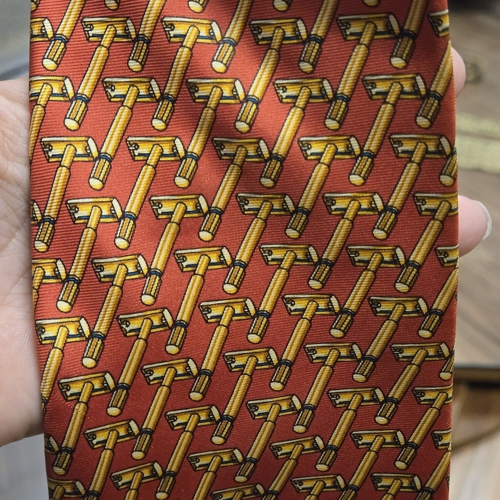 Beaufort For Tie Rack ~ Vibrant Orange Tie With Yellow Razor - Picture 2 of 4